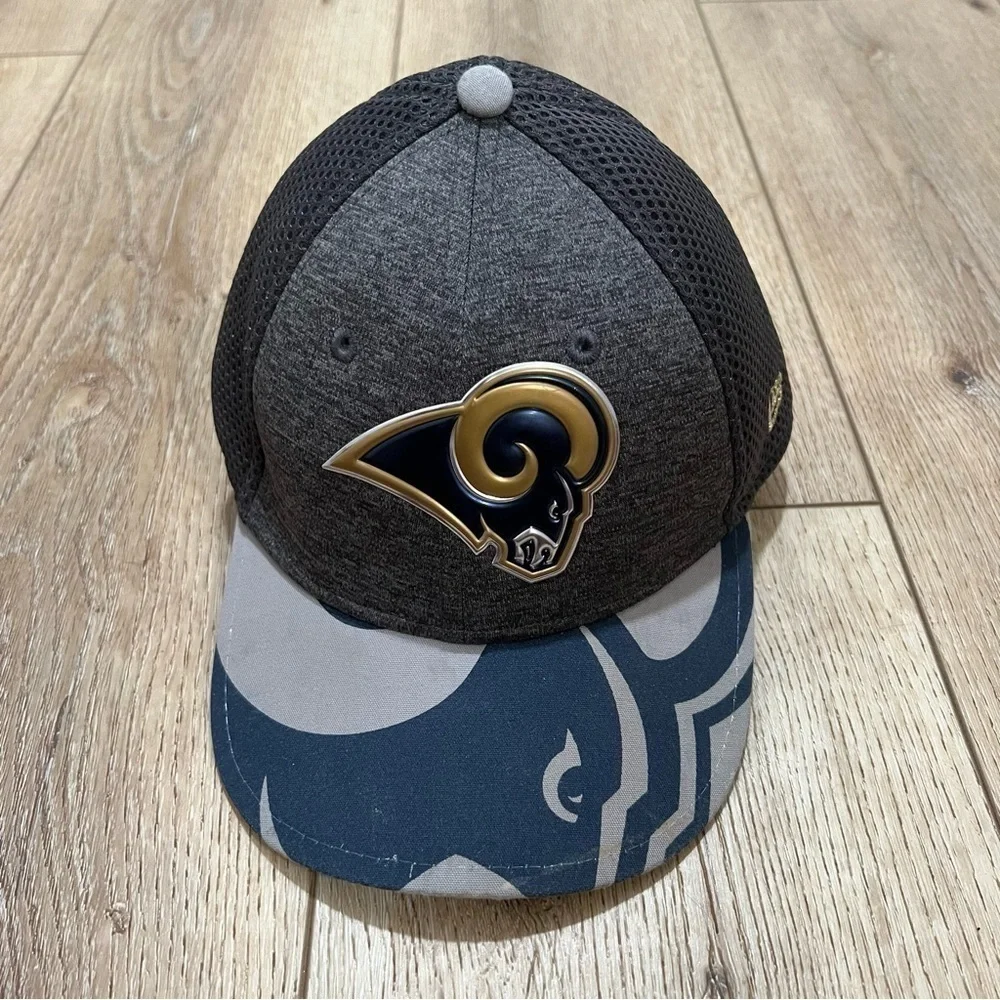 NFL New Era LA Rams blue & gray sports hat, Child Youth, 39 Thirty, 3D ram head.